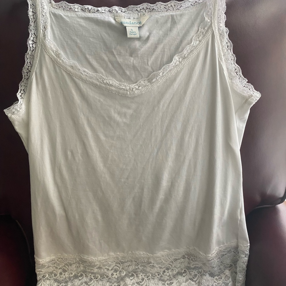 SUNDANCE White Camisole Top With Stretchy Lace Excellent Condition